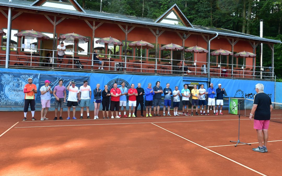 Svijany Open 2021: Turnaj čtyřher našich VIP partnerů + testování raket + měřič rychlosti podání