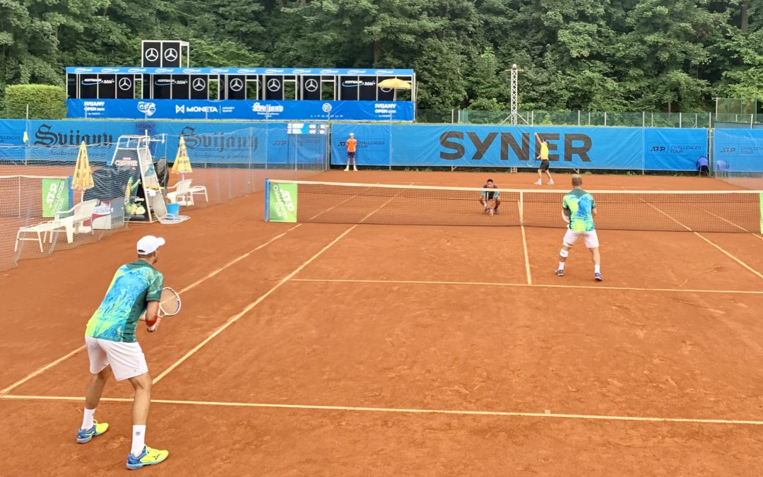 Pátý den hlavní soutěže Svijany Open – Duo Jebavý-Zelenay v semifinále