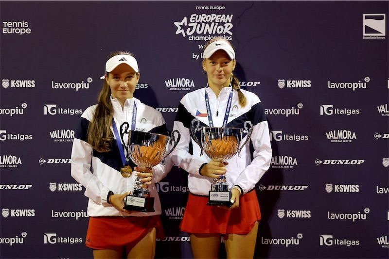 Sára Oliveriusová mistryní Evropy ve čtyřhře 2025 (U16)